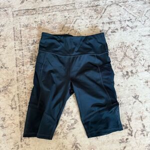 Athletic works size small navy blue mid length shorts